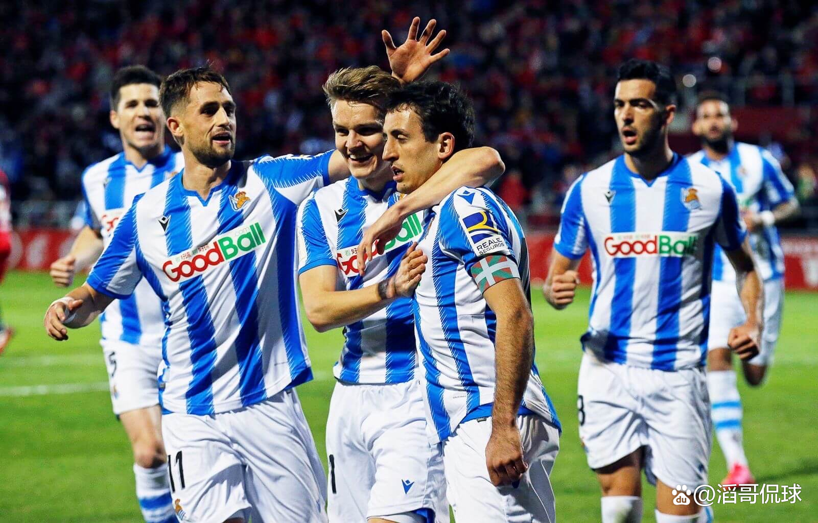 斯图加特发布备战花絮，关键时刻更衣室发声，法甲任务艰巨，心理建设被强调的简单介绍-开云娱乐